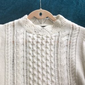 Super comfy cozy Banana Republic Sweater